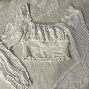 Woman white cropped blouse